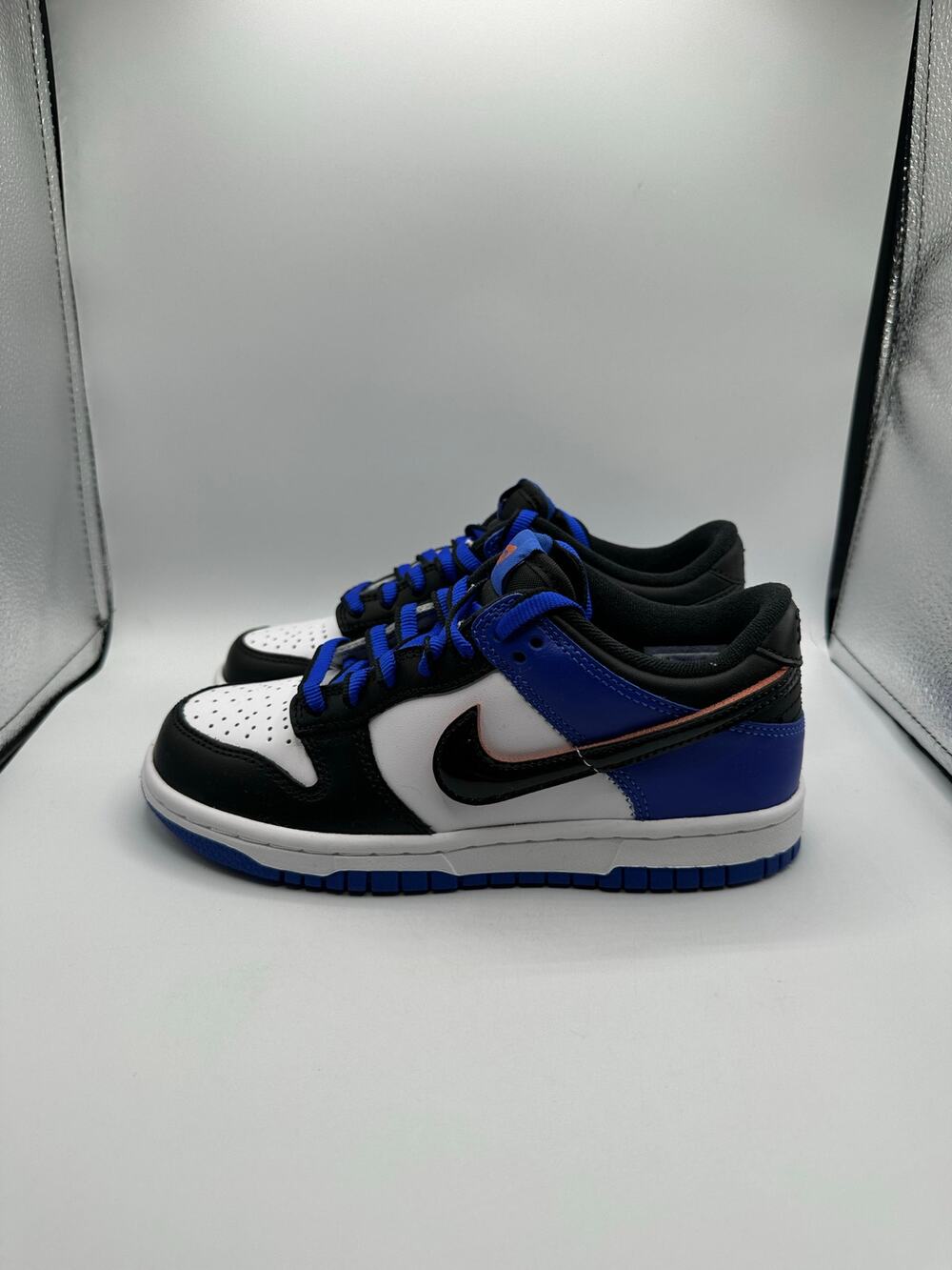 Nike Dunk Low SE GS “Dance Party” size 3.5y/5 women’s